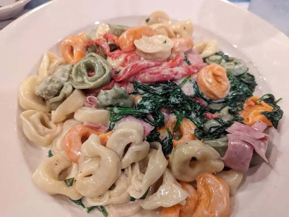 Ravioli with Spinach and Peppers